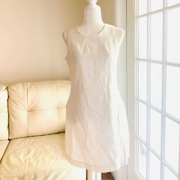 chinese dress ladies Vintage Willi Smith 100% Linen Dress with Embroidered Florals(10P)  The  Thrifty Hippy